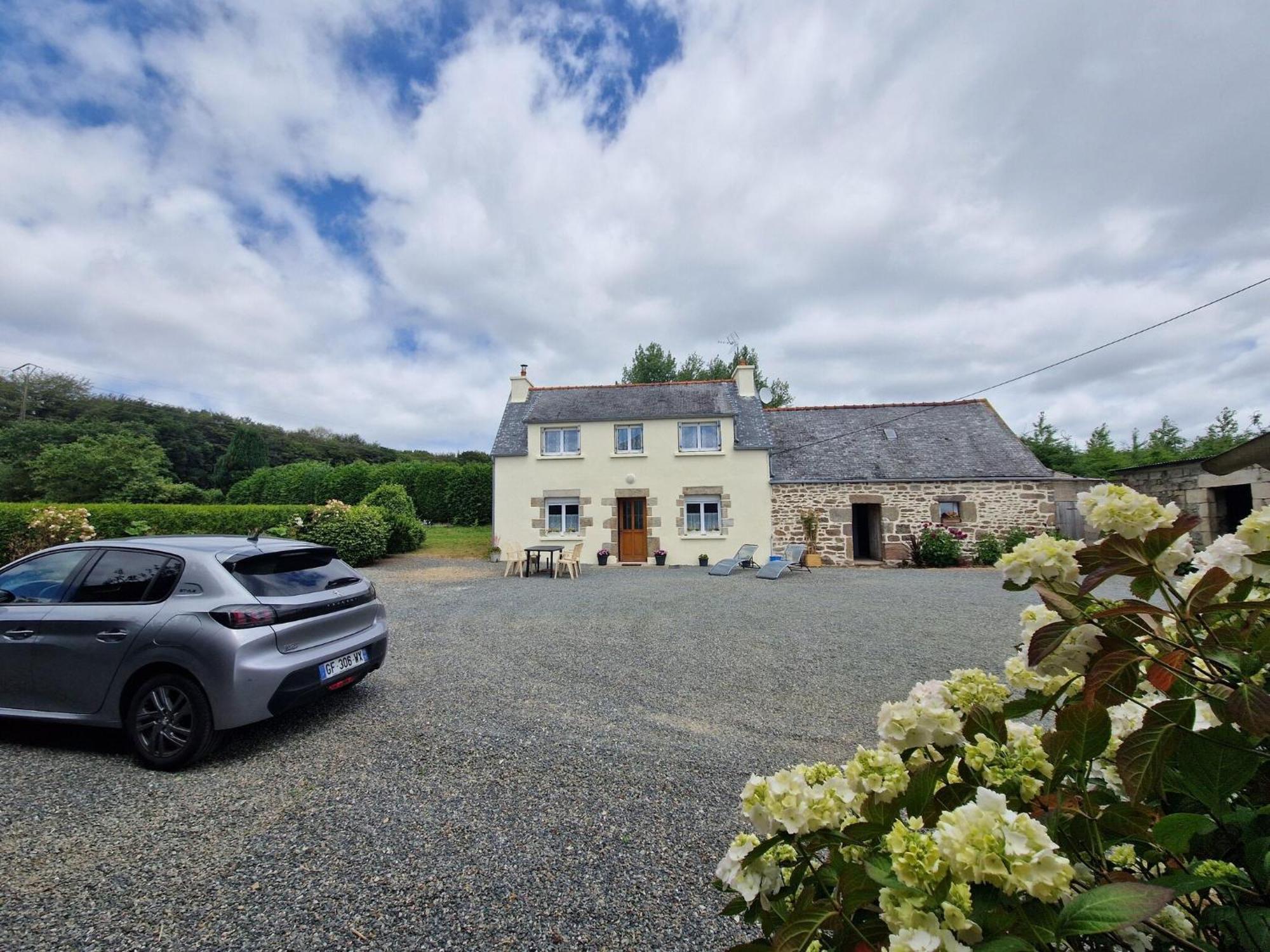 Holiday Home In The Countryside Near The Beach Guerlesquin Exterior foto